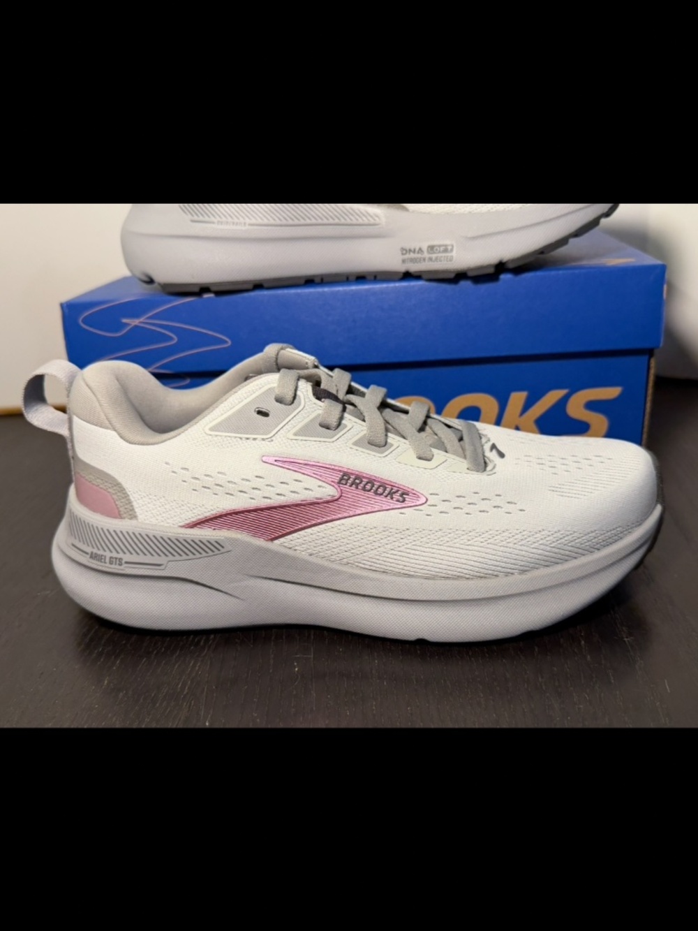 Brooks Ariel GTS 26 Running Shoes Sneakers Oyster Mushroom/Alloy/Pink Womans 6B - Picture 1 of 16
